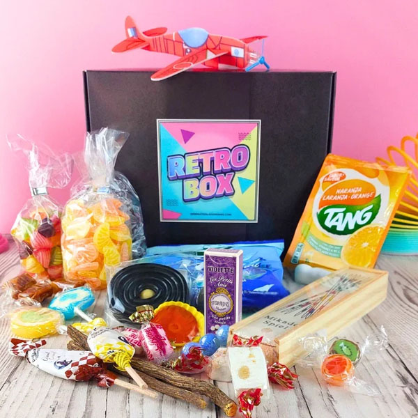 Idée de cadeaux seniors : le box souvenir année 60 70
