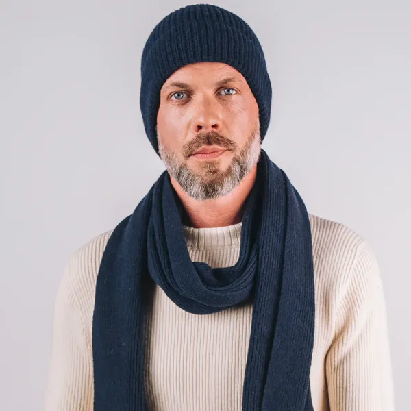 Idée cadeau pour un homme de 95 ans : des accessoires en cachemire